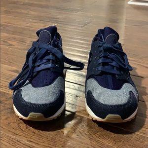 Air Hurache by Nike (Special edition)